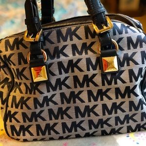 MK purse